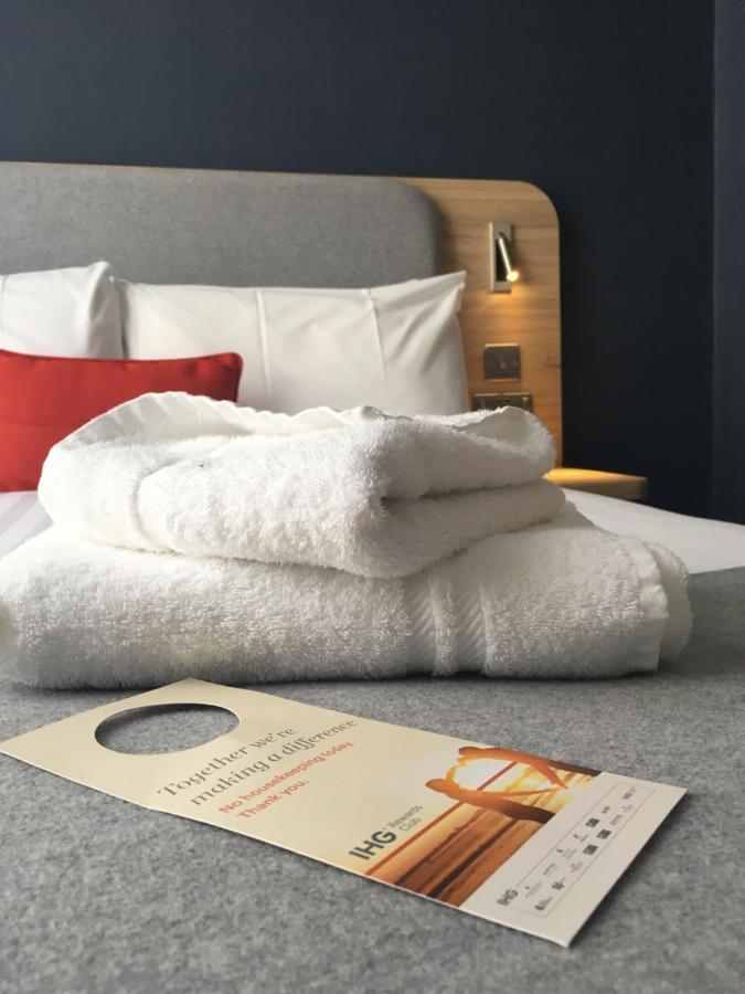 Holiday Inn Express London Victoria By Ihg Exterior foto
