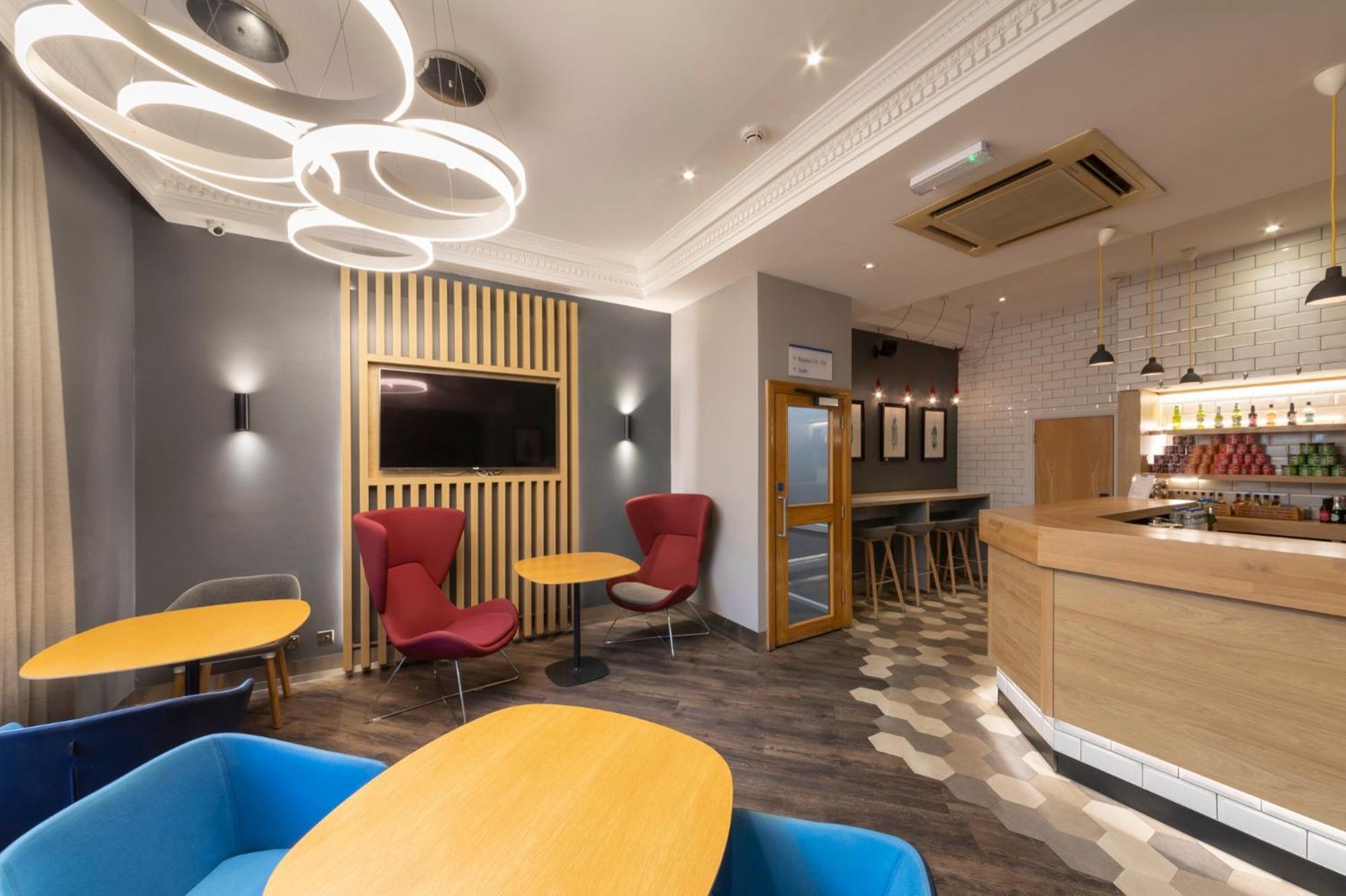 Holiday Inn Express London Victoria By Ihg Exterior foto